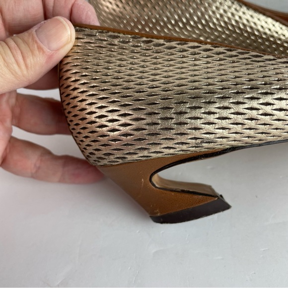 ✨✨Luz da Lua Vintage Gold Asymmetrical Heel Kitten Heels - ✨✨ - Picture 4 of 10